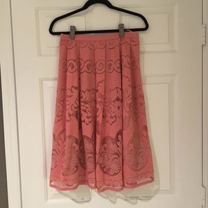 Francesca’s blush patterned lace skirt